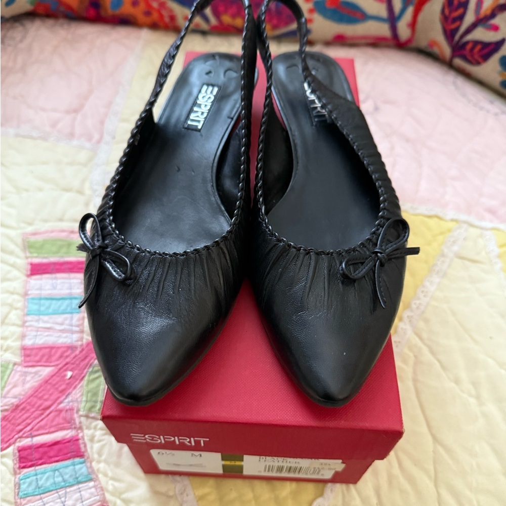 Esprit Black Women's Pointed Flats